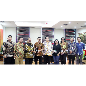 Rangkul Pers, Pimpinan PPATK Sambang The Jakarta Post